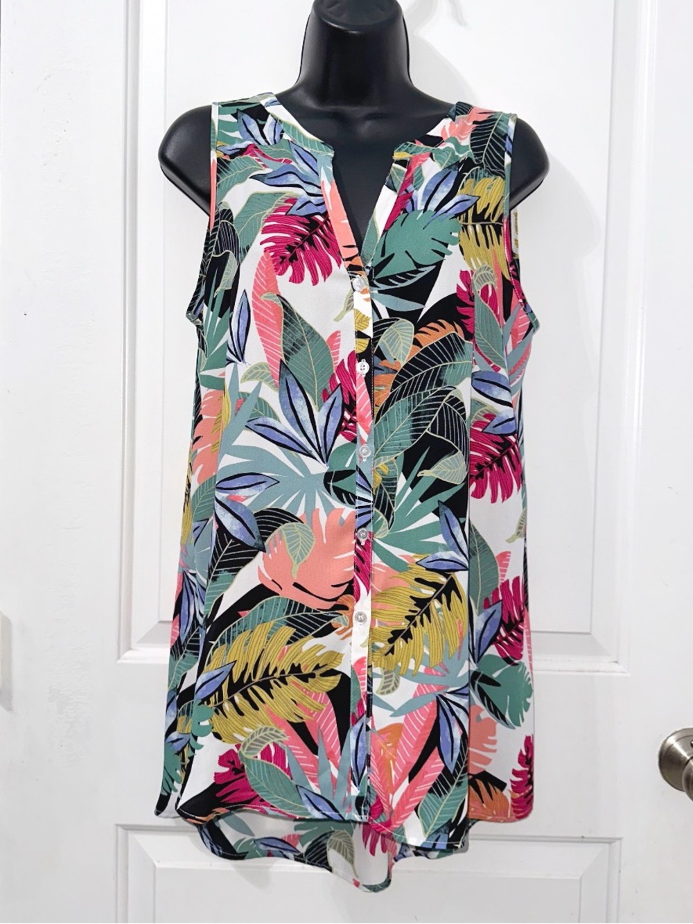 Spense Vibrant Tropical Print sleeveless tank top blouse, size Medium